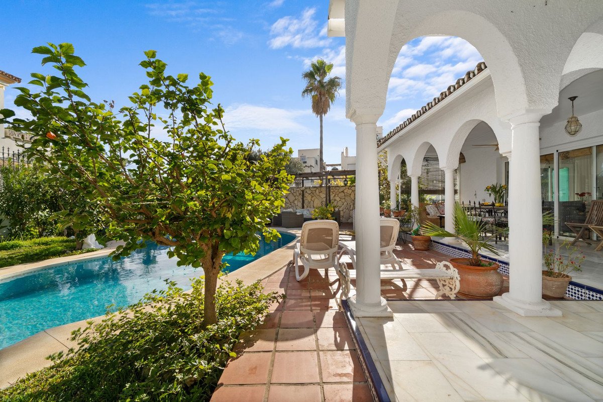 4 Bed Detached Villa in Mijas