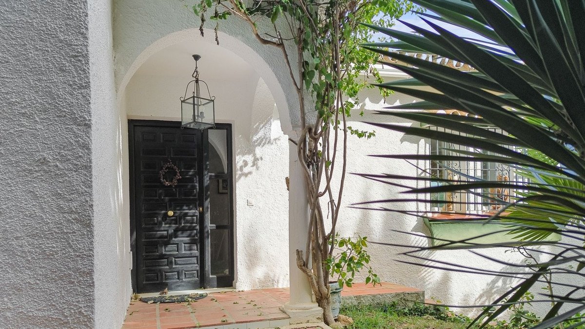 4 Bed Detached Villa in Mijas