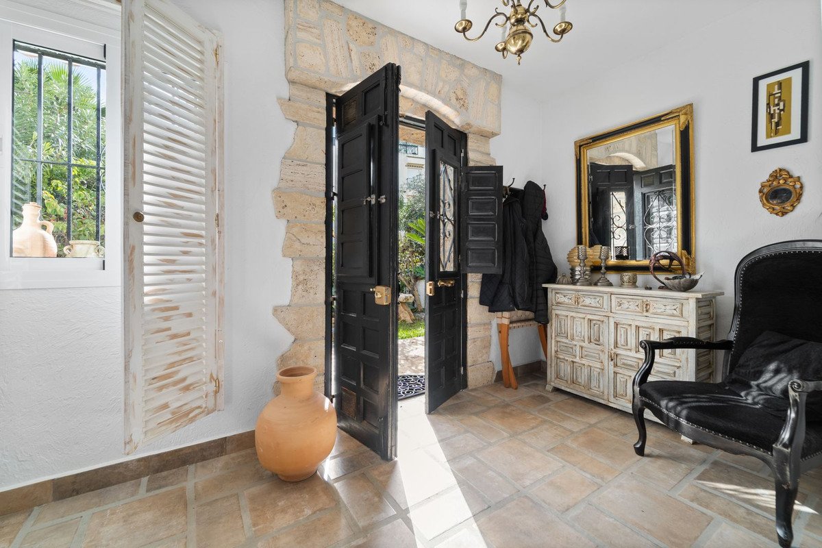4 Bed Detached Villa in Mijas