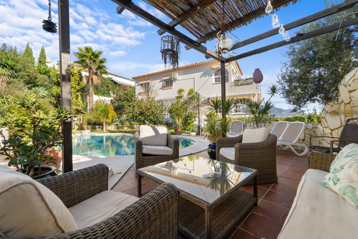 4 Bed Detached Villa in Mijas