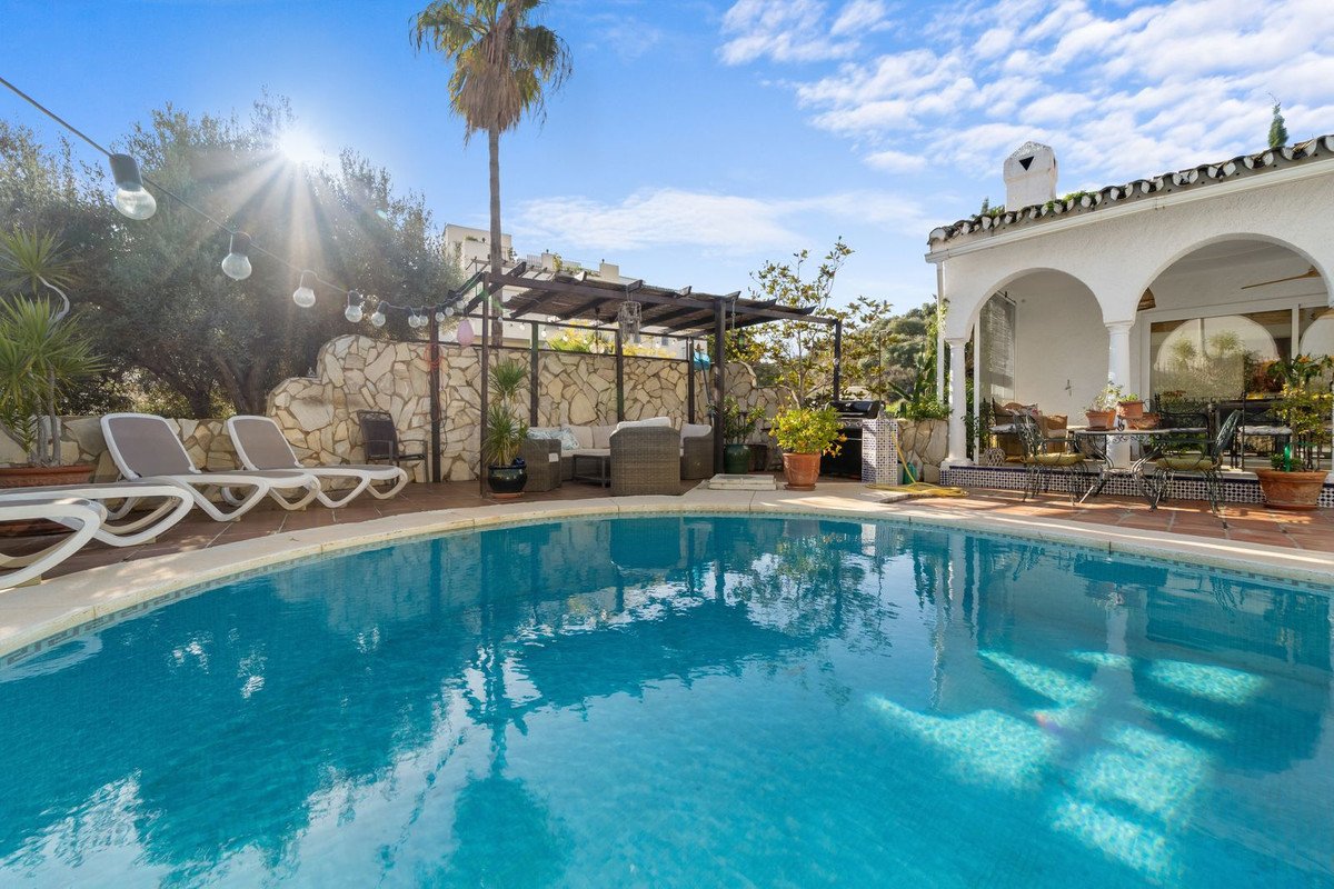 4 Bed Detached Villa in Mijas