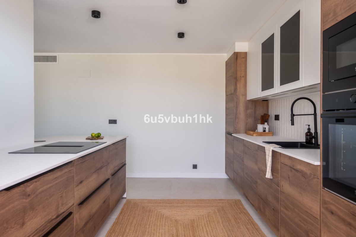 3 Bed Middle Floor Apartment in Benalmadena