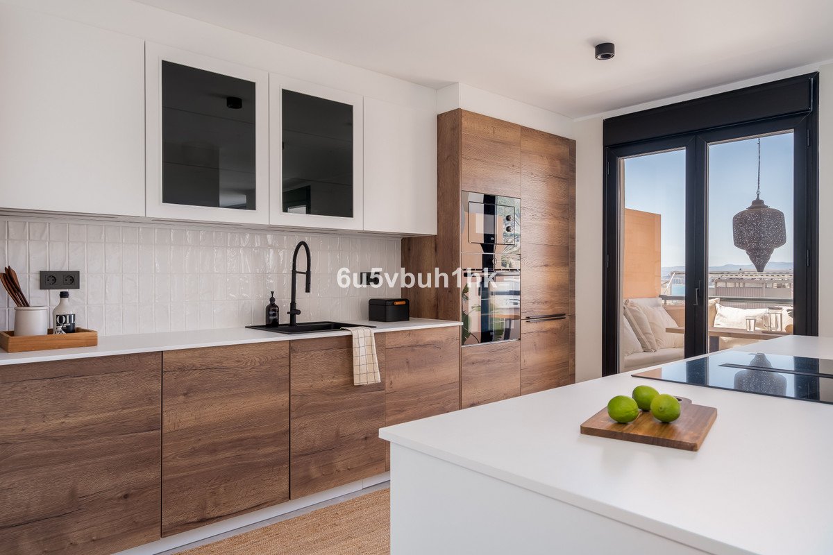3 Bed Middle Floor Apartment in Benalmadena