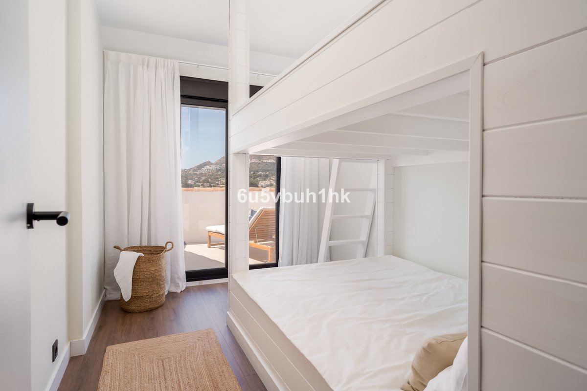 3 Bed Middle Floor Apartment in Benalmadena