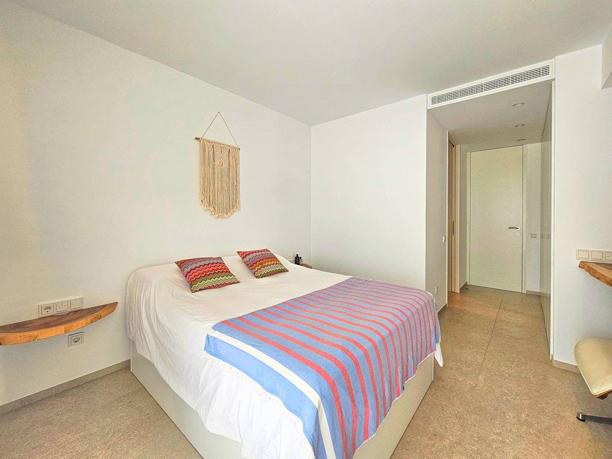 3 Bed Middle Floor Apartment in Los Arqueros