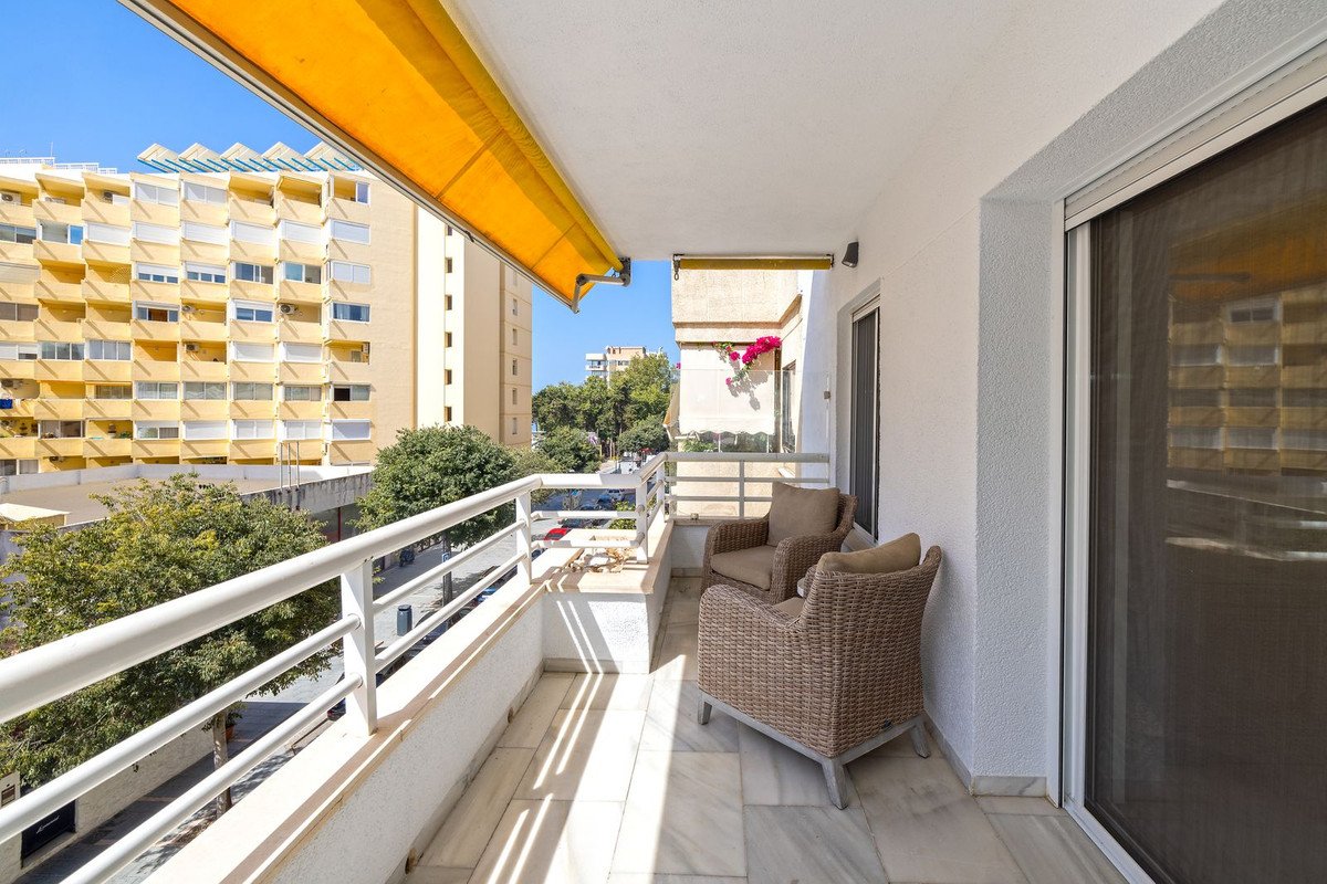 4 Bed Middle Floor Apartment in Marbella