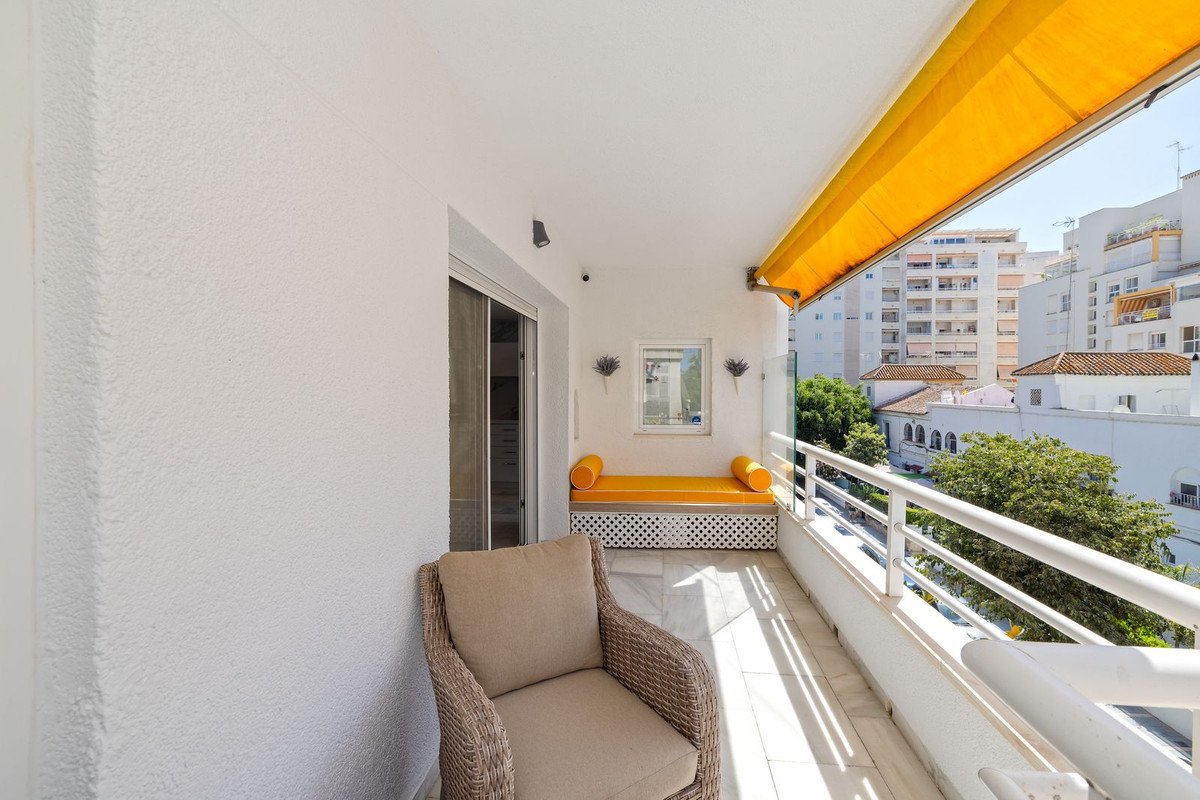 4 Bed Middle Floor Apartment in Marbella