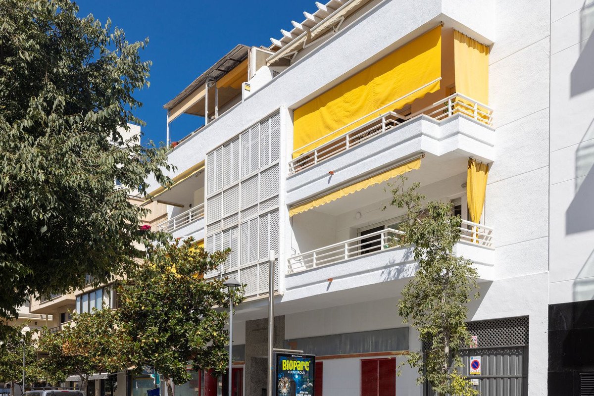 4 Bed Middle Floor Apartment in Marbella