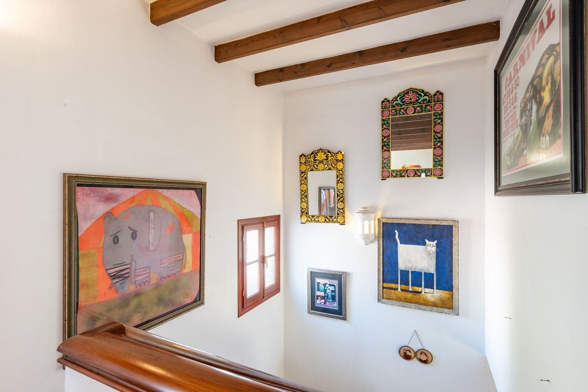 4 Bed Detached Villa in El Coto