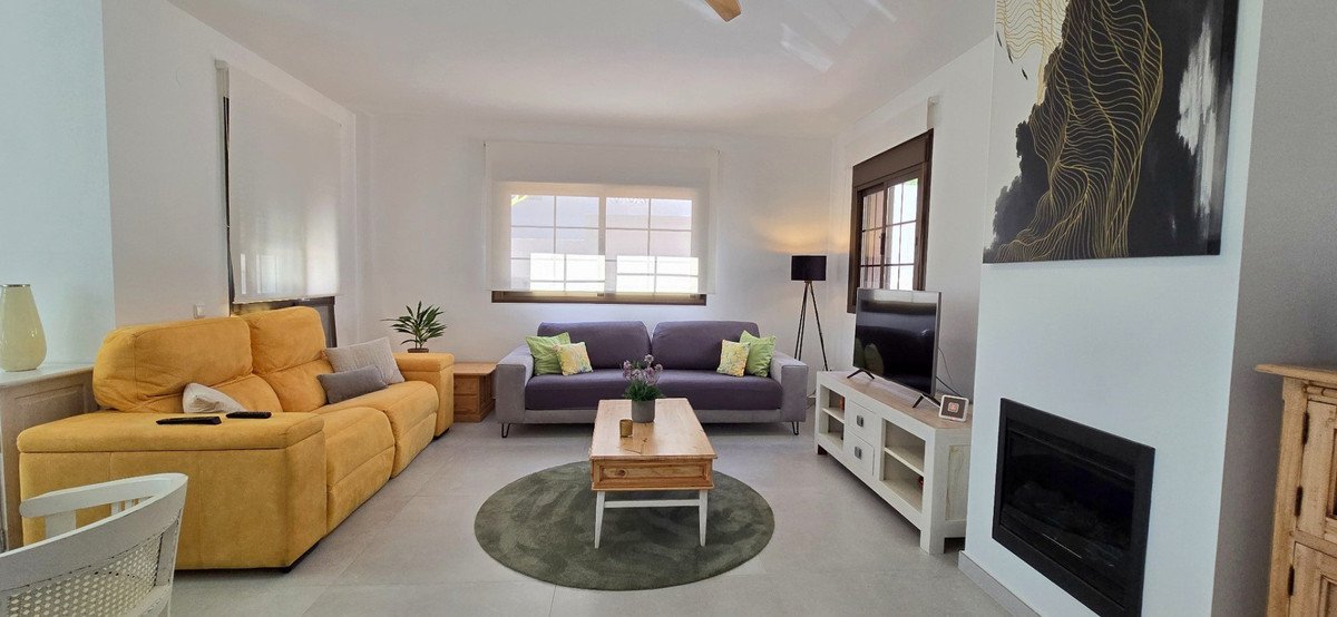 5 Bed Detached Villa in Torremolinos