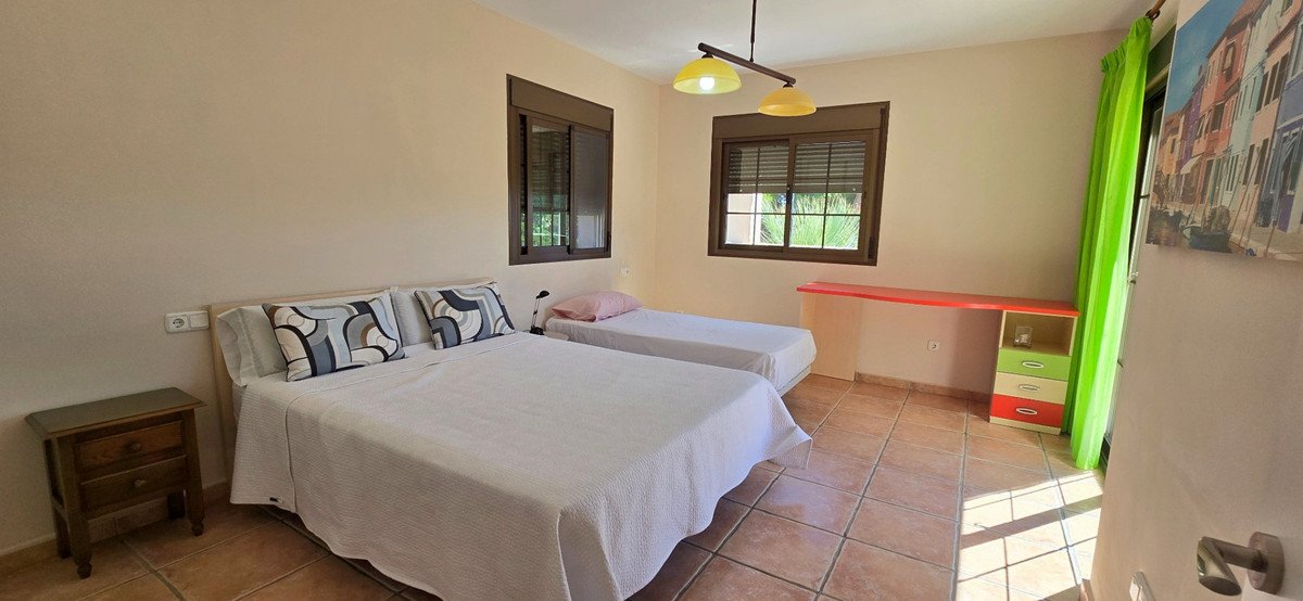 5 Bed Detached Villa in Torremolinos