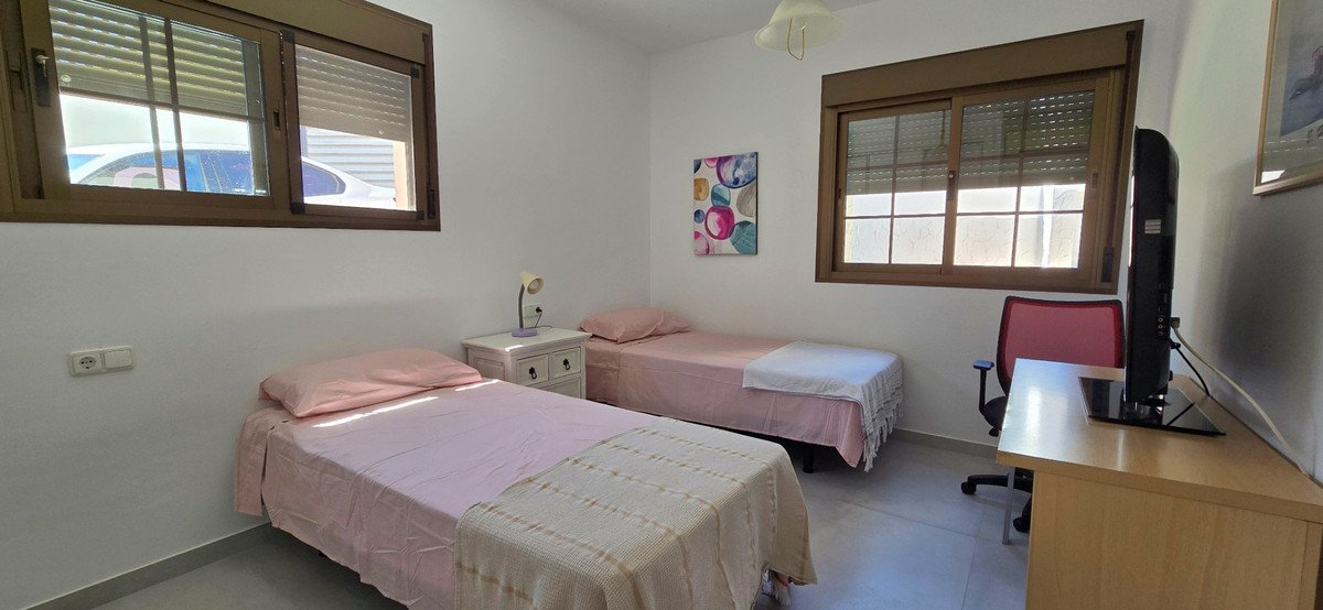 5 Bed Detached Villa in Torremolinos