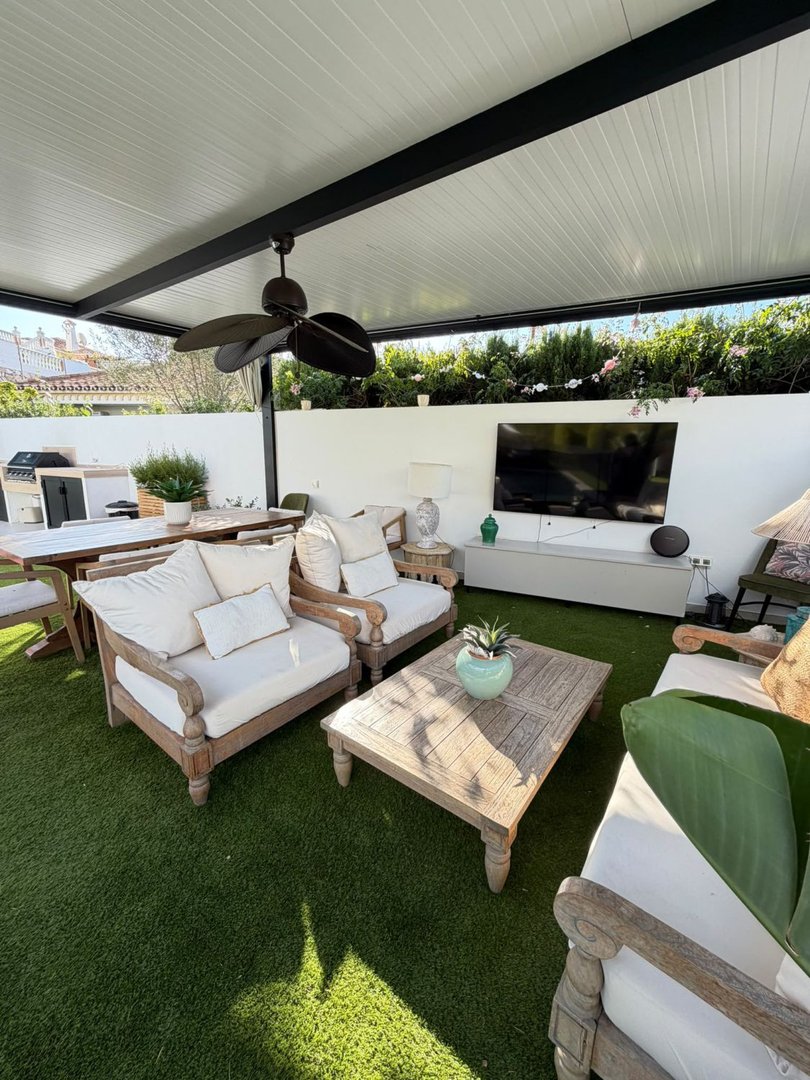 5 Bed Detached Villa in Arroyo de la Miel