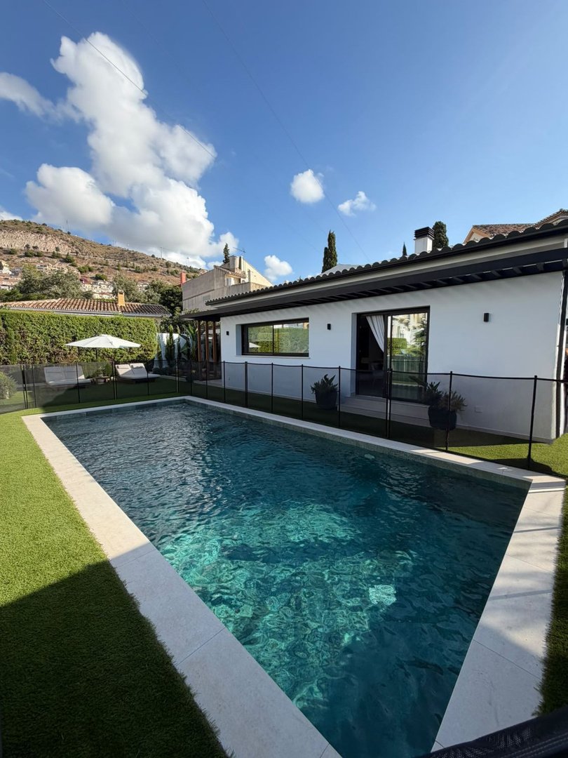 5 Bed Detached Villa in Arroyo de la Miel