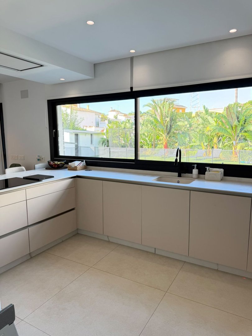 5 Bed Detached Villa in Arroyo de la Miel