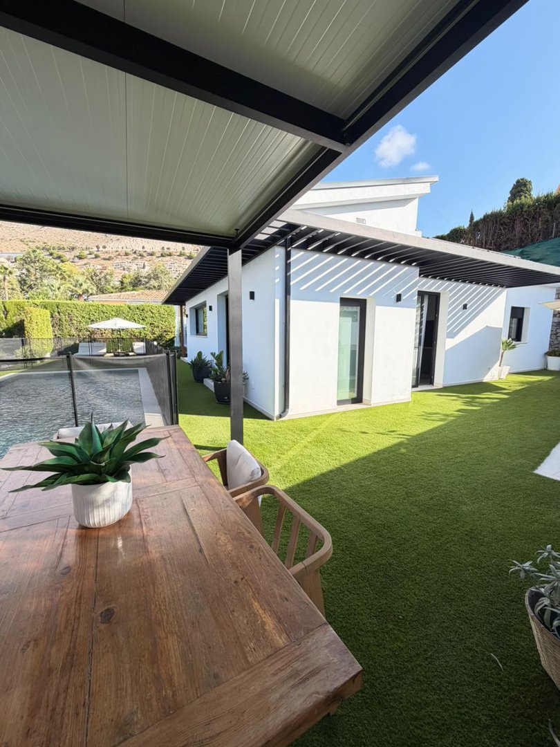 5 Bed Detached Villa in Arroyo de la Miel