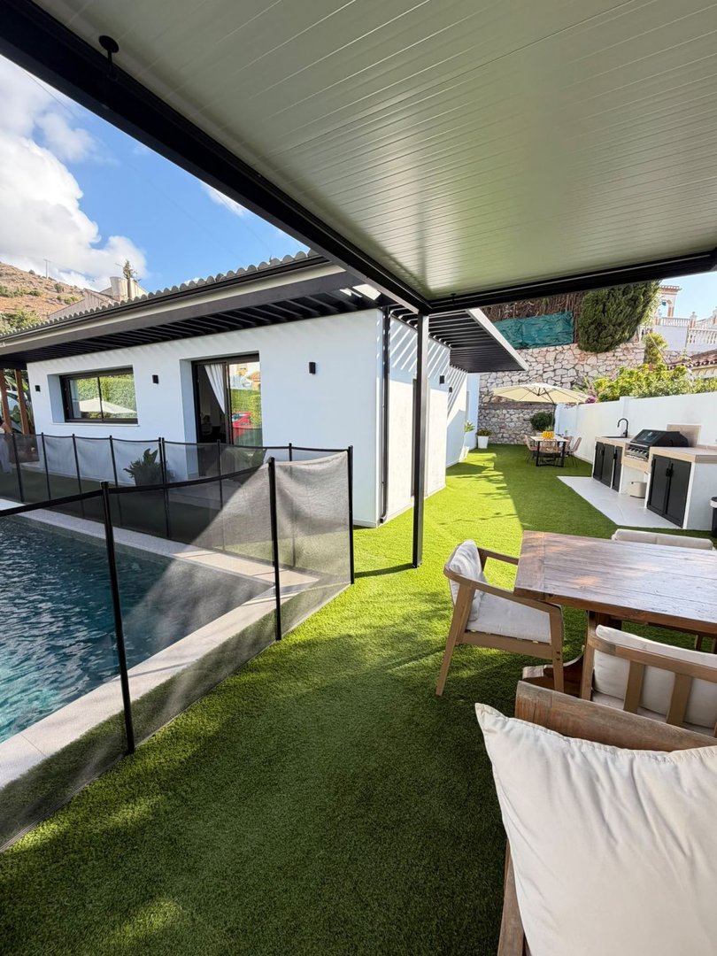5 Bed Detached Villa in Arroyo de la Miel