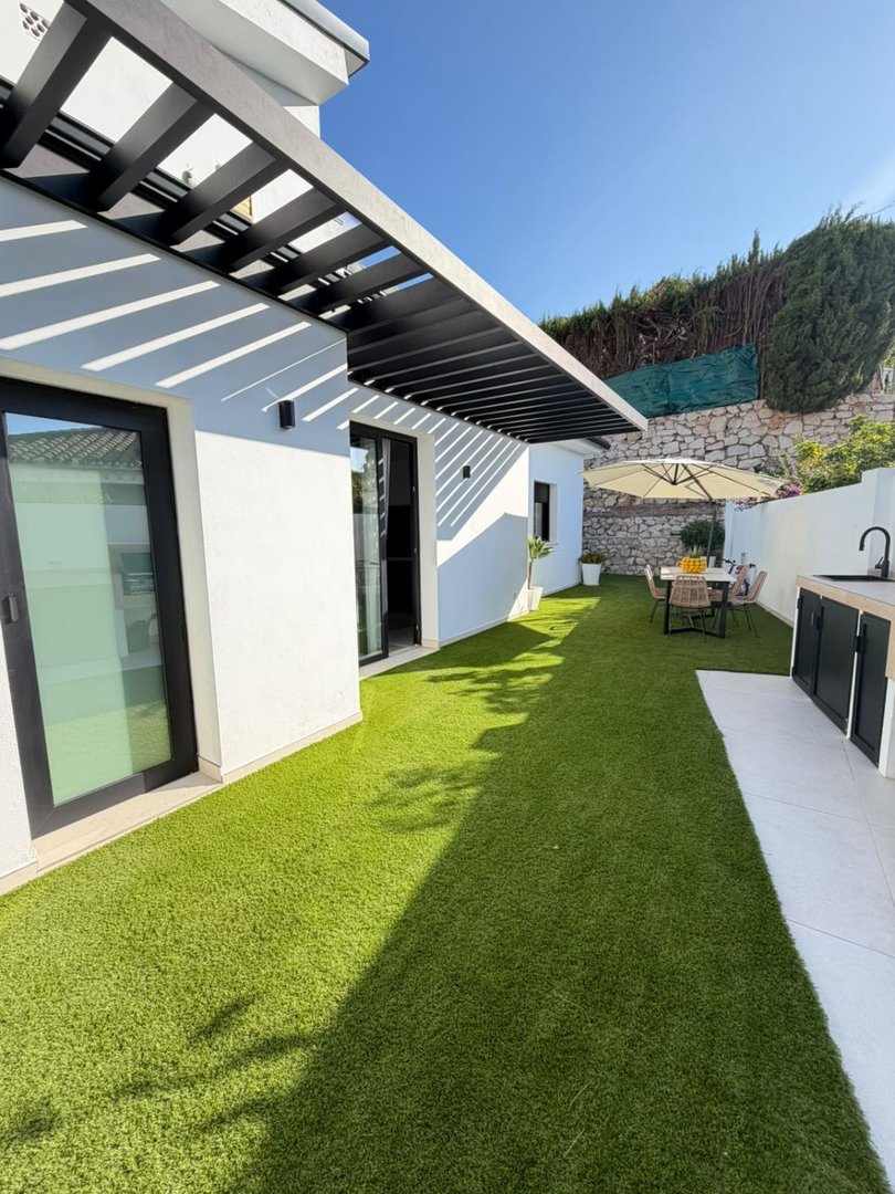 5 Bed Detached Villa in Arroyo de la Miel
