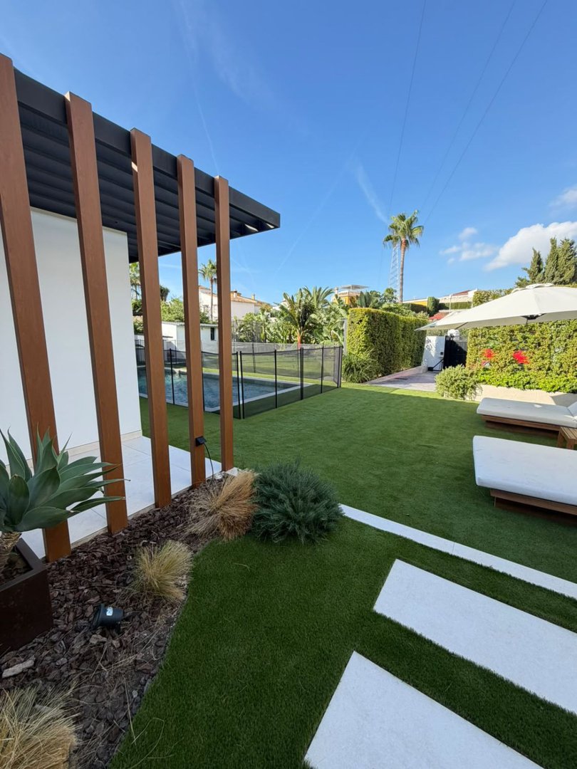 5 Bed Detached Villa in Arroyo de la Miel