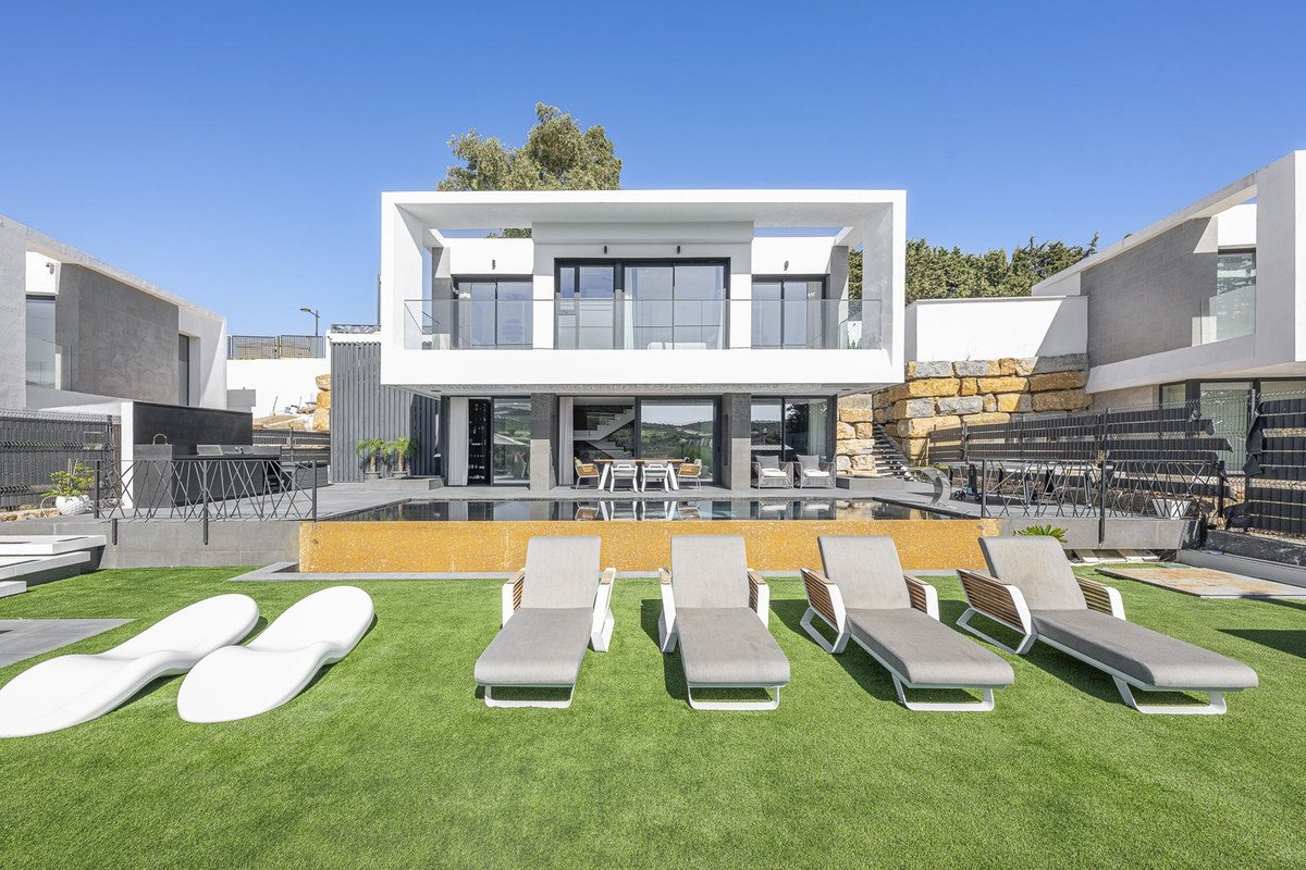 3 Bed Detached Villa in Valle Romano