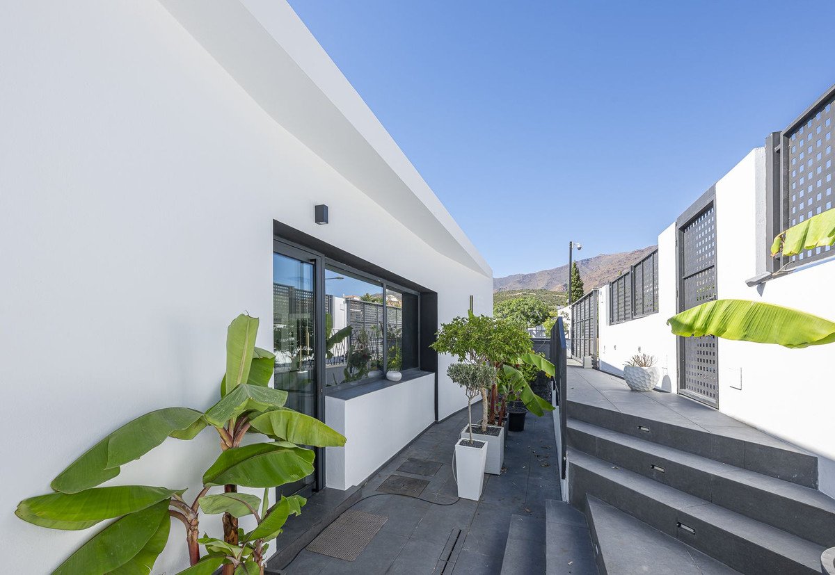 3 Bed Detached Villa in Valle Romano