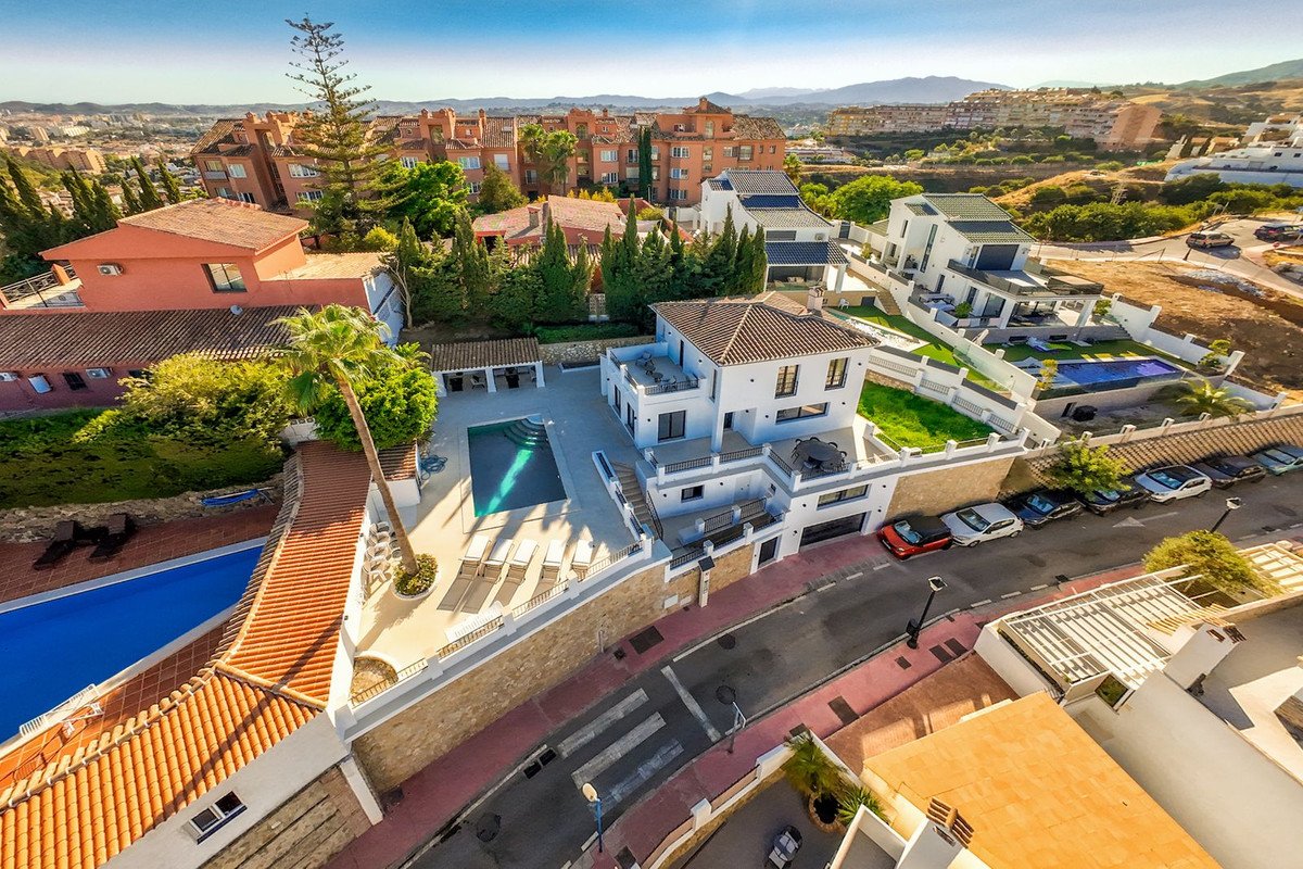 5 Bed Detached Villa in Torreblanca