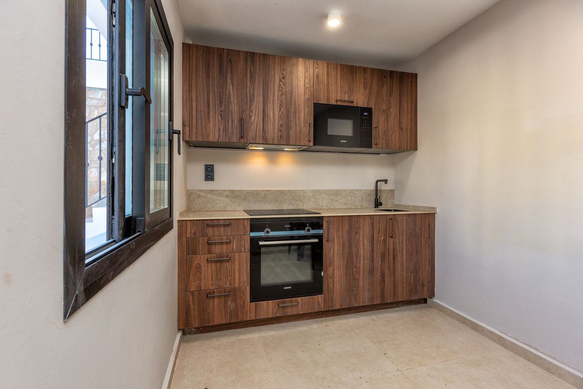 5 Bed Detached Villa in Torreblanca