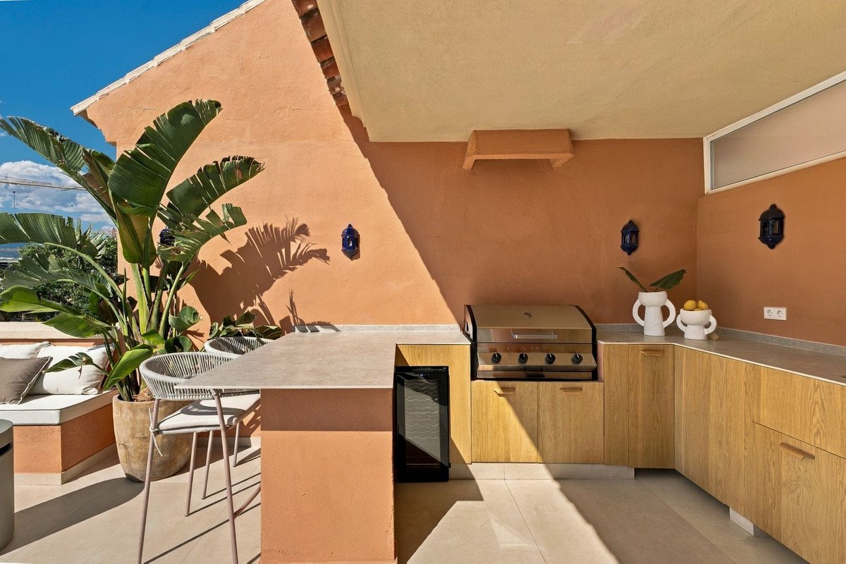 3 Bed Penthouse Duplex in Nueva Andalucía