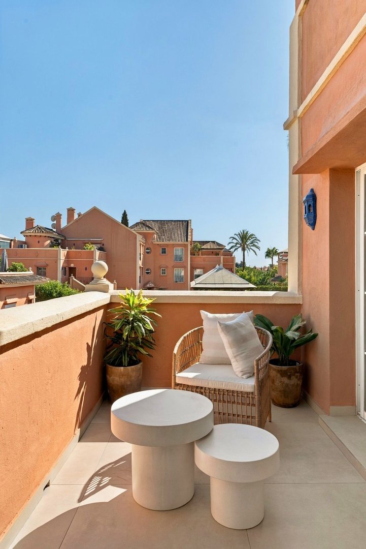 3 Bed Penthouse Duplex in Nueva Andalucía