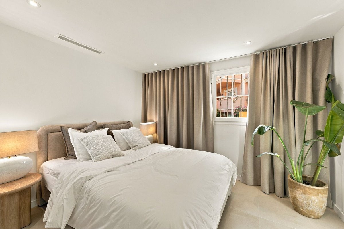 3 Bed Penthouse Duplex in Nueva Andalucía