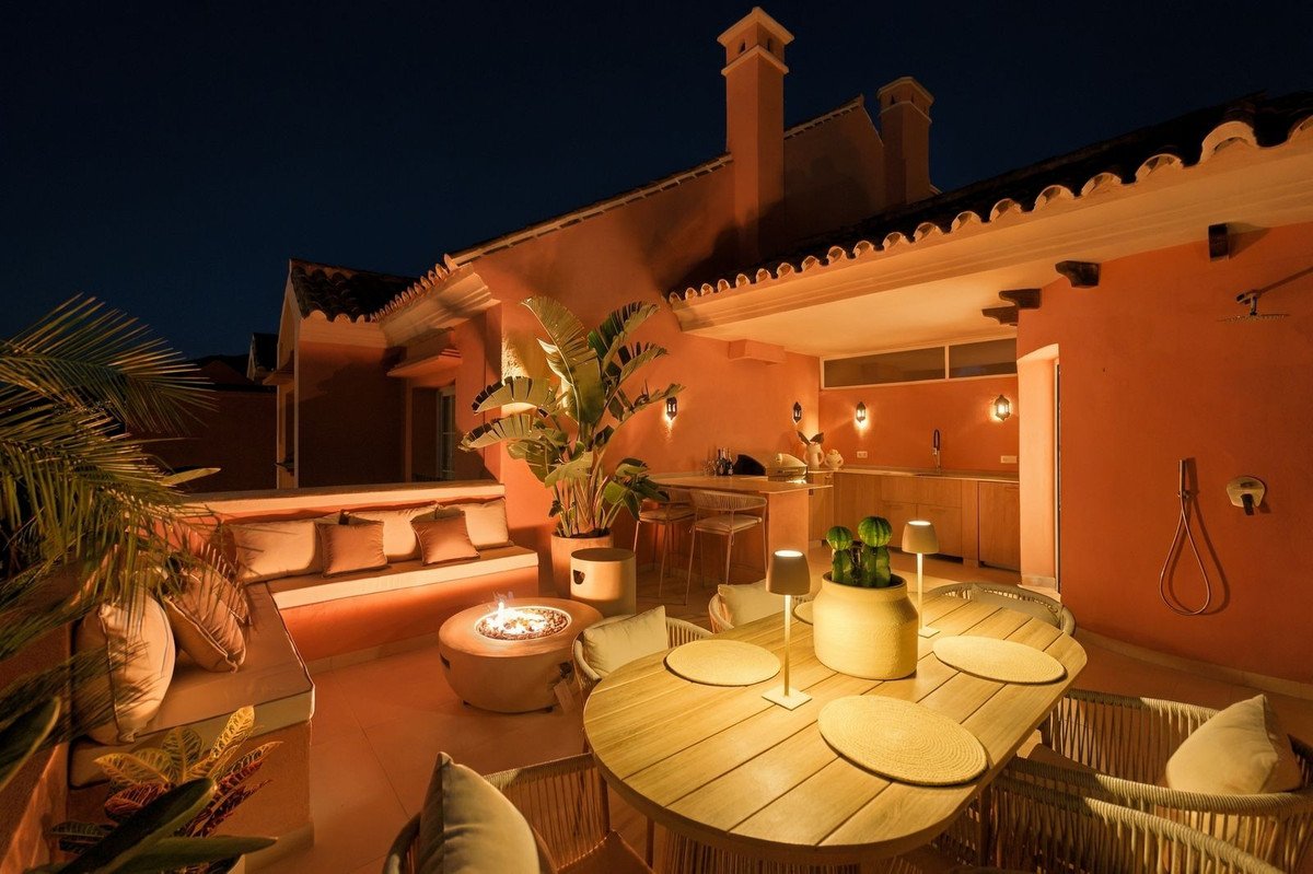 3 Bed Penthouse Duplex in Nueva Andalucía