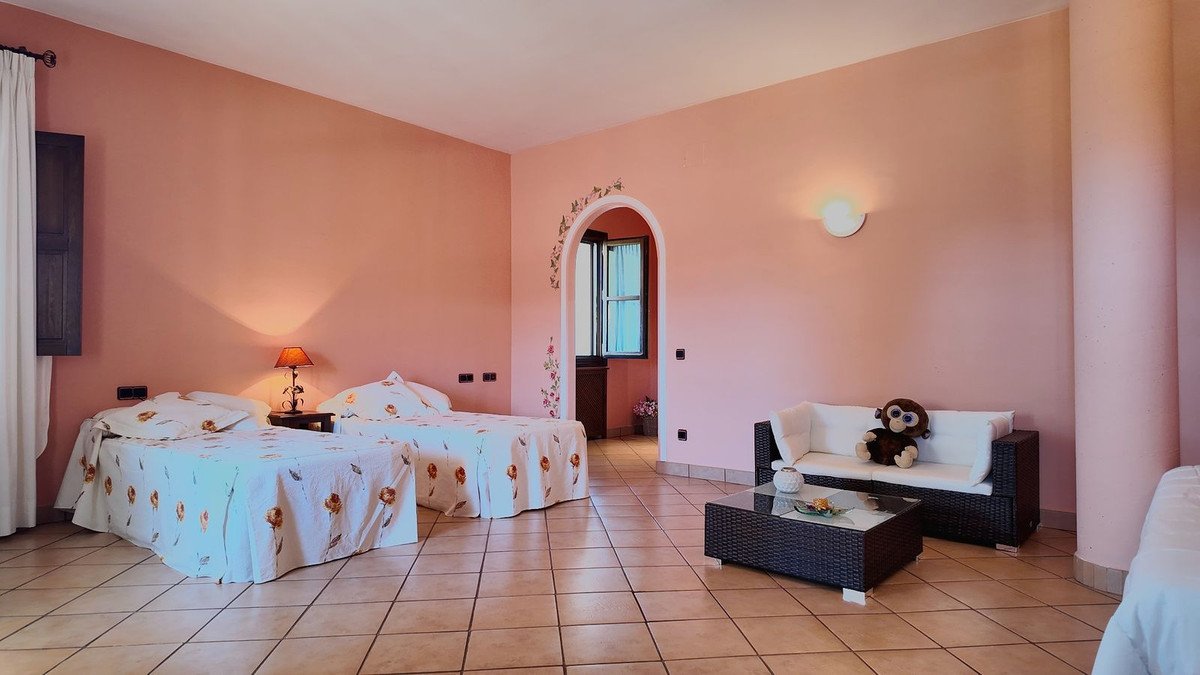 5 Bed Finca - Cortijo in Ronda