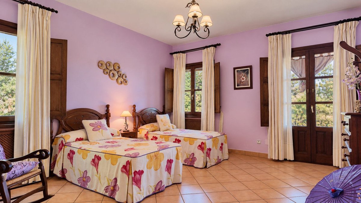 5 Bed Finca - Cortijo in Ronda