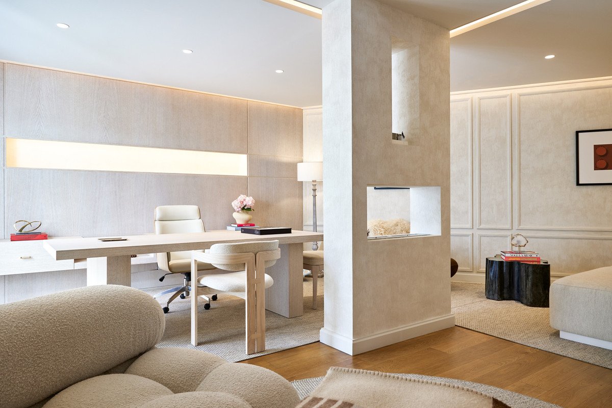6 Bed Office in Nueva Andalucía