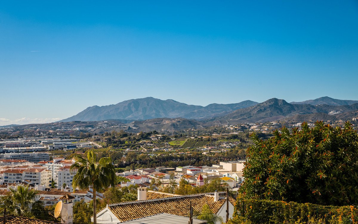 4 Bed Detached Villa in Nueva Andalucía