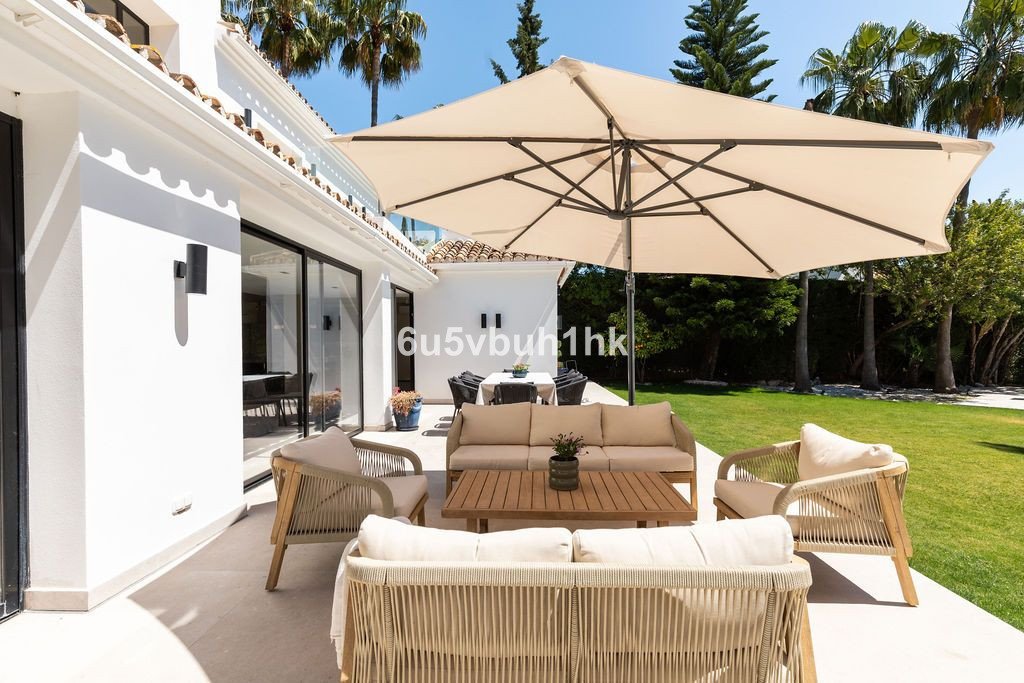6 Bed Detached Villa in Benahavís