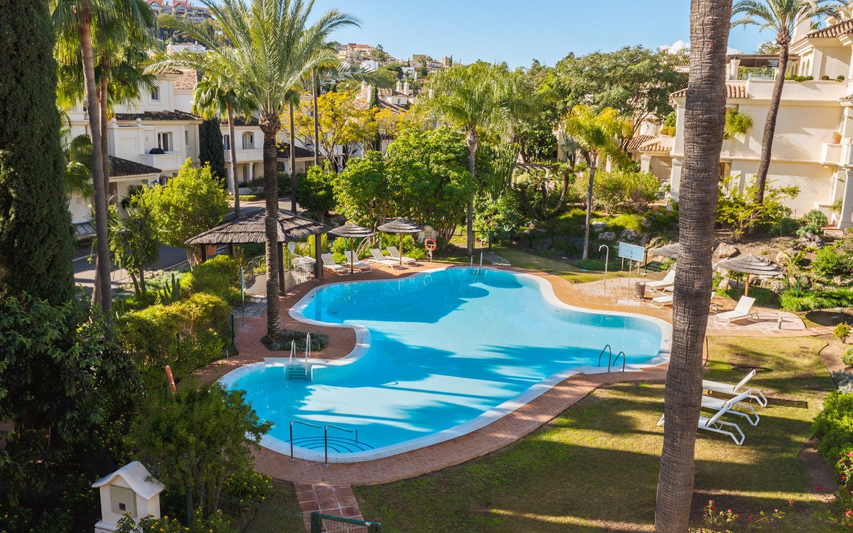 3 Bed Penthouse Duplex in Nueva Andalucía