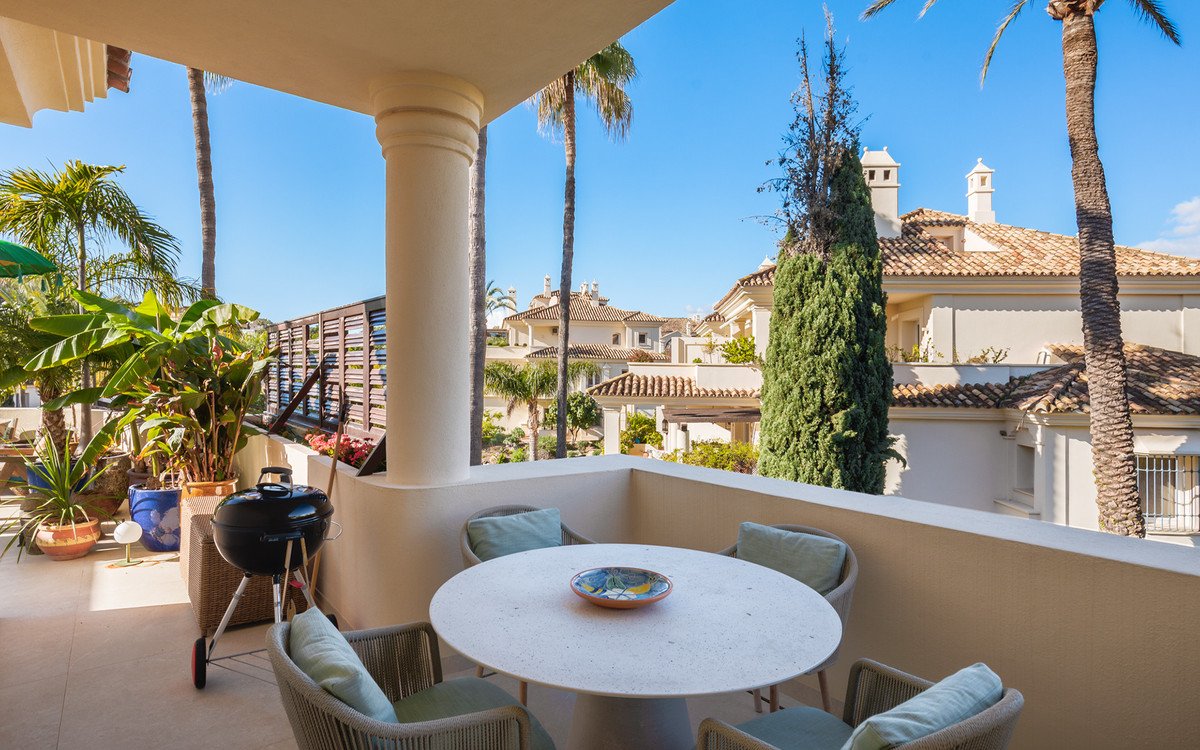 3 Bed Penthouse Duplex in Nueva Andalucía