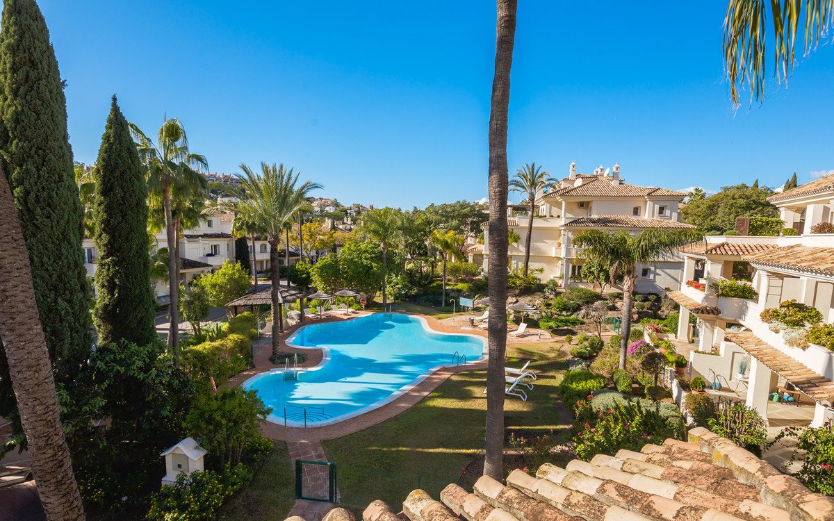3 Bed Penthouse Duplex in Nueva Andalucía