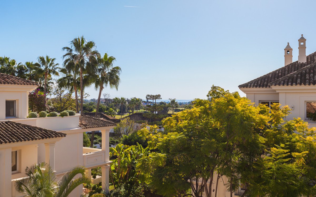 3 Bed Penthouse Duplex in Nueva Andalucía