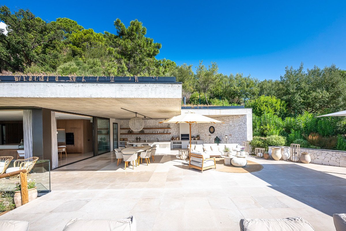 4 Bed Detached Villa in Benahavís