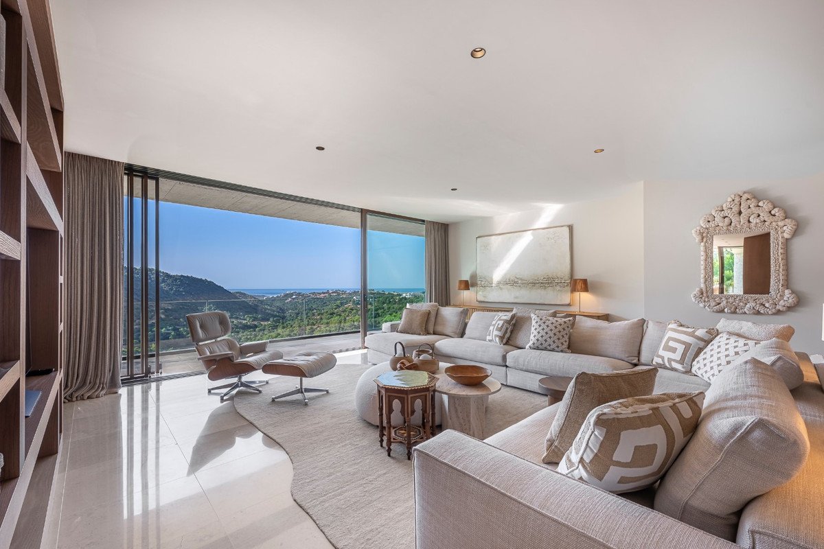 4 Bed Detached Villa in Benahavís
