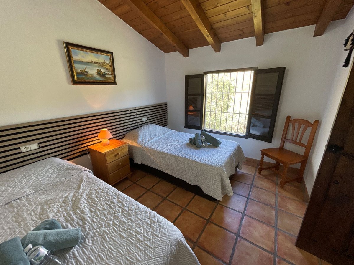 2 Bed Detached Villa in Villanueva De La Concepcion