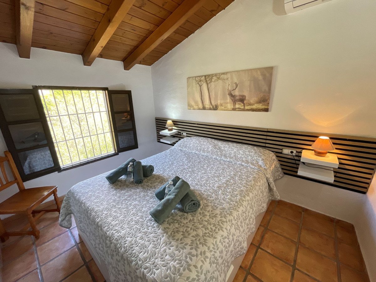 2 Bed Detached Villa in Villanueva De La Concepcion