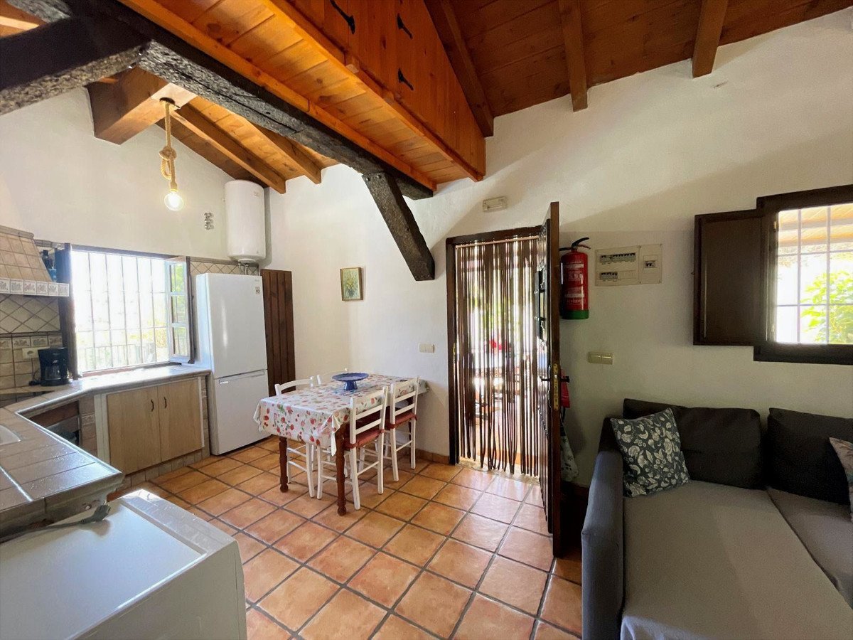 2 Bed Detached Villa in Villanueva De La Concepcion