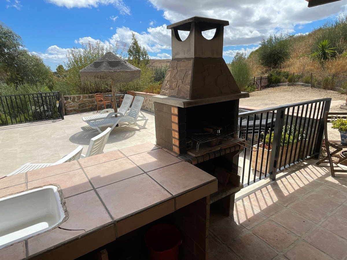 2 Bed Detached Villa in Villanueva De La Concepcion