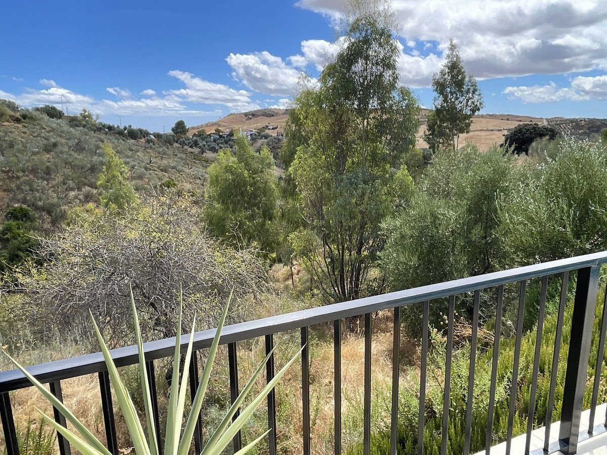 2 Bed Detached Villa in Villanueva De La Concepcion