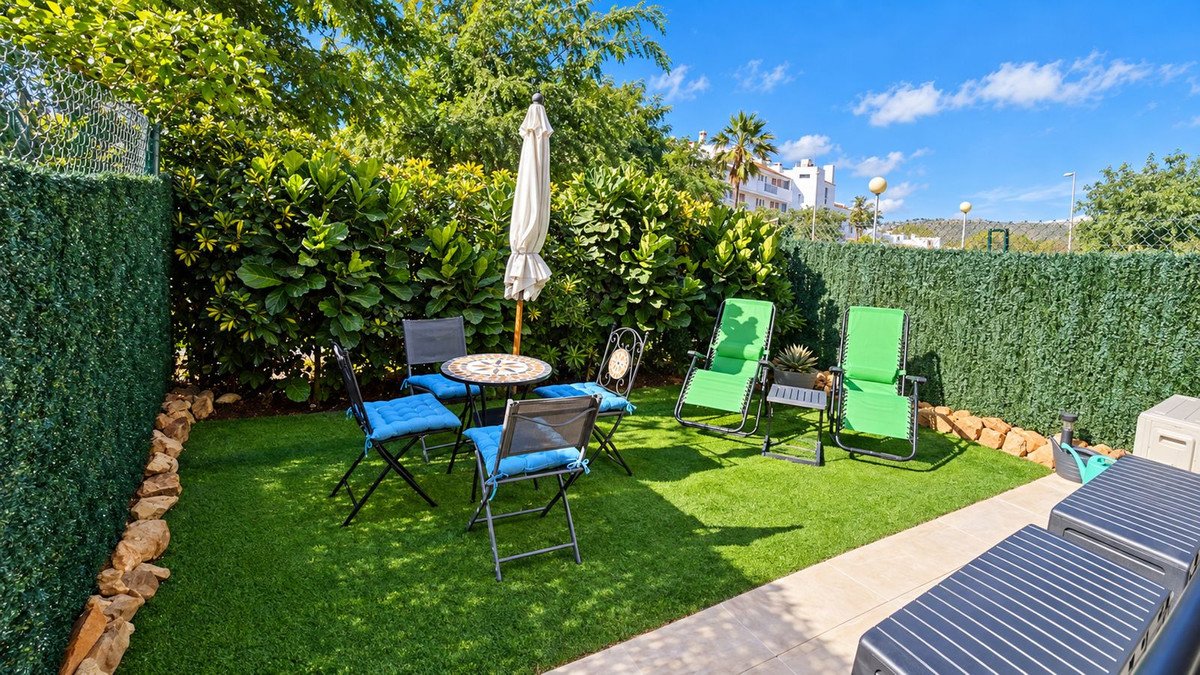 2 Bed Ground Floor Apartment in Casares Playa