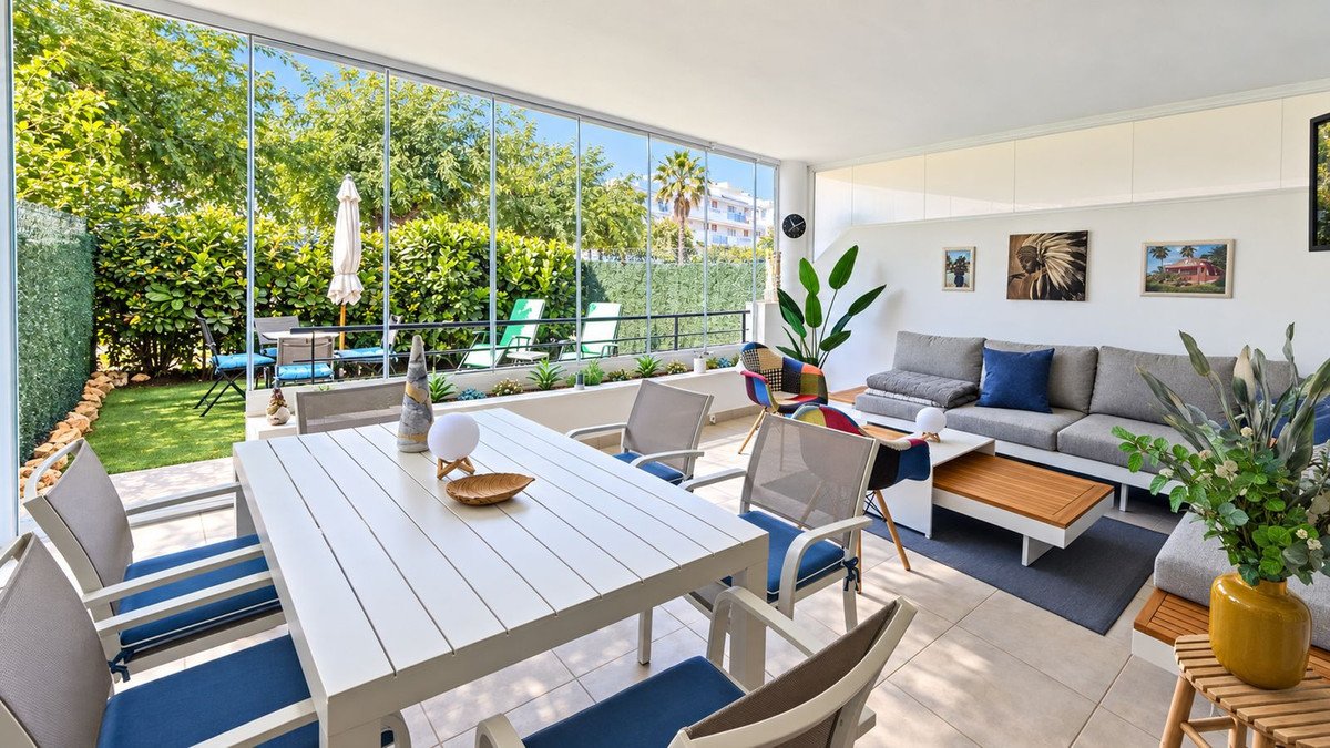 2 Bed Ground Floor Apartment in Casares Playa