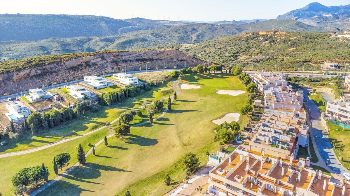 2 Bed Ground Floor Apartment in Casares Playa